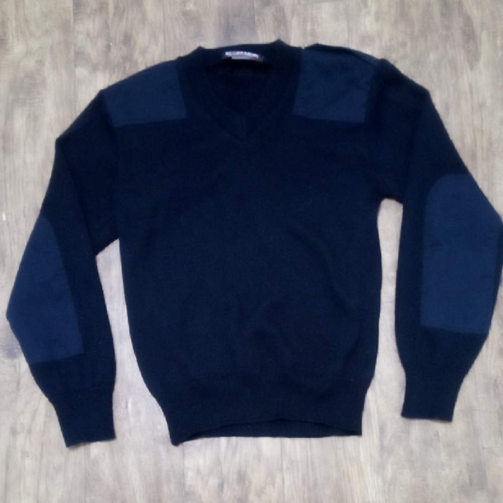 Blauer Black V-Neck Sweater with Knit Construction